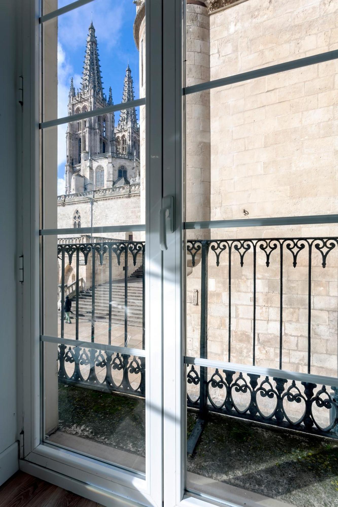 Cinco Balcones A La Catedral By Unique Rooms Burgo Exteriér fotografie